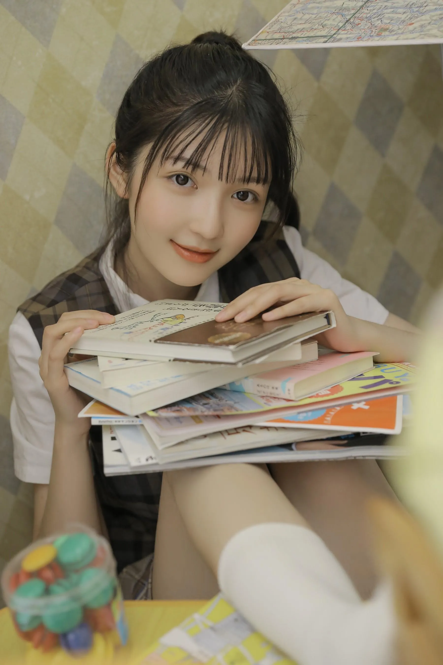 [艺图语] 2022.06.29 高校女生 金迪-Vivian [22P]插图